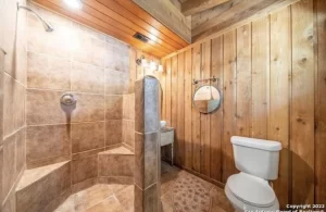 frontal view of walk -right in shower in vacation rental property